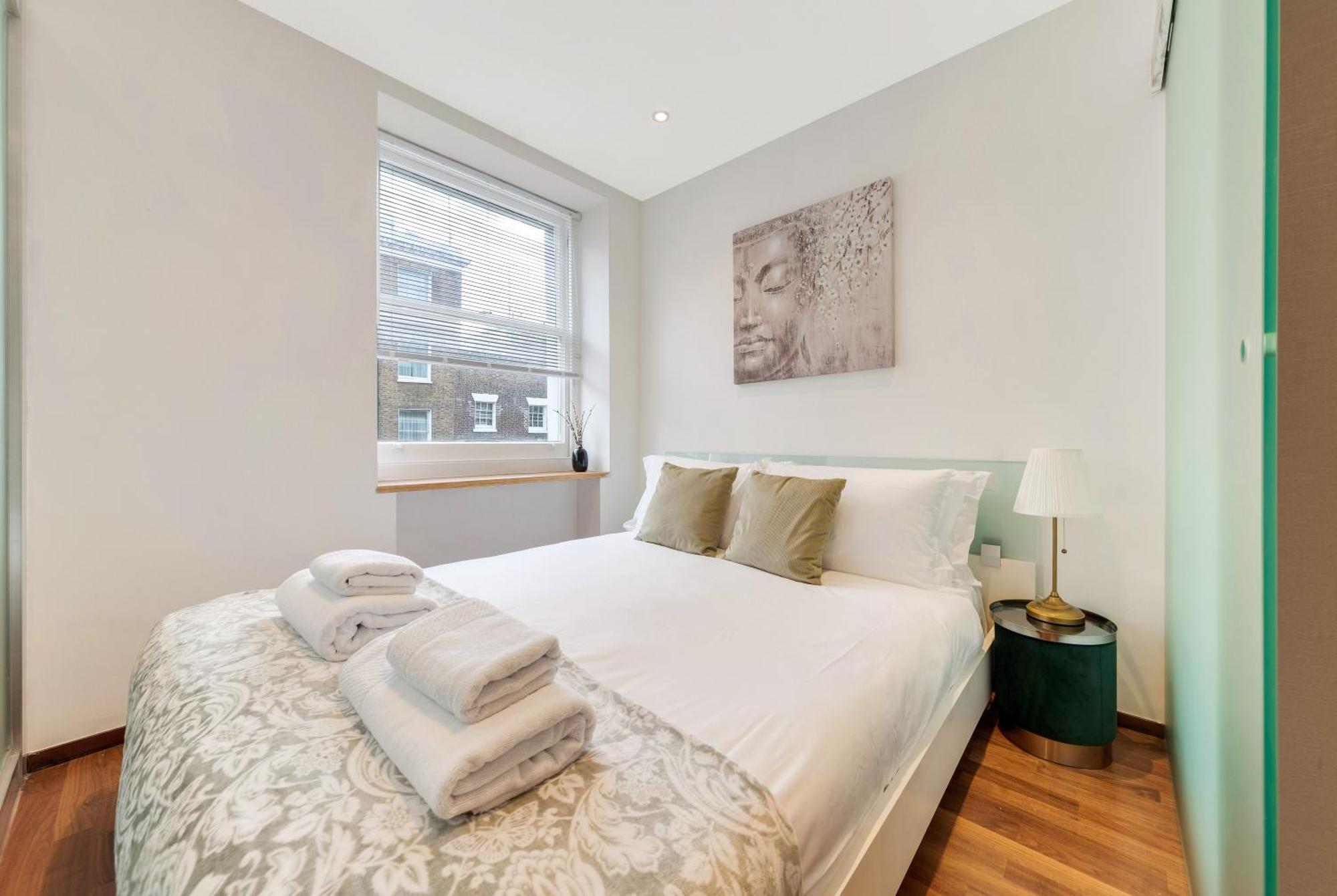 Urban Base, 6mins Walk To Marble Arch Station, 8mins Walk To Hyde Park Apartment *