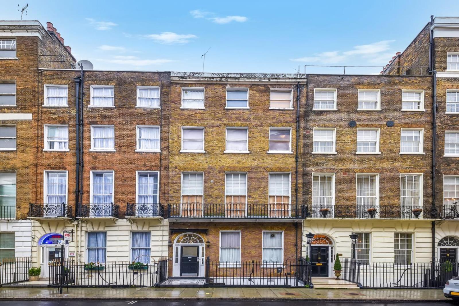 Urban Base, 6mins Walk To Marble Arch Station, 8mins Walk To Hyde Park Apartment *