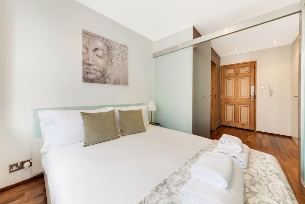 1 Bedroom Edgeware Retreat * London