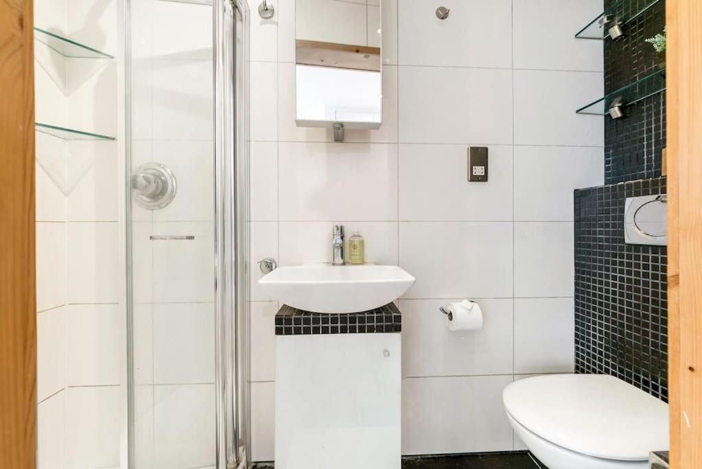 Appartamento 1 Bedroom Edgeware Retreat *