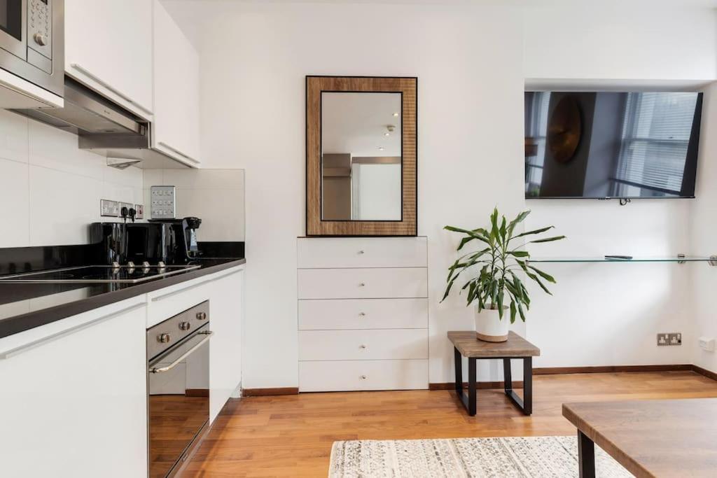 1 Bedroom Edgeware Retreat *